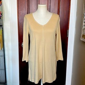 Chicos NWT v-neck tee tunic